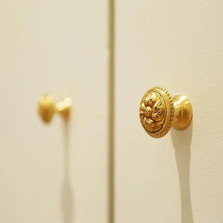 Studio Foch / Arc De Triomphe